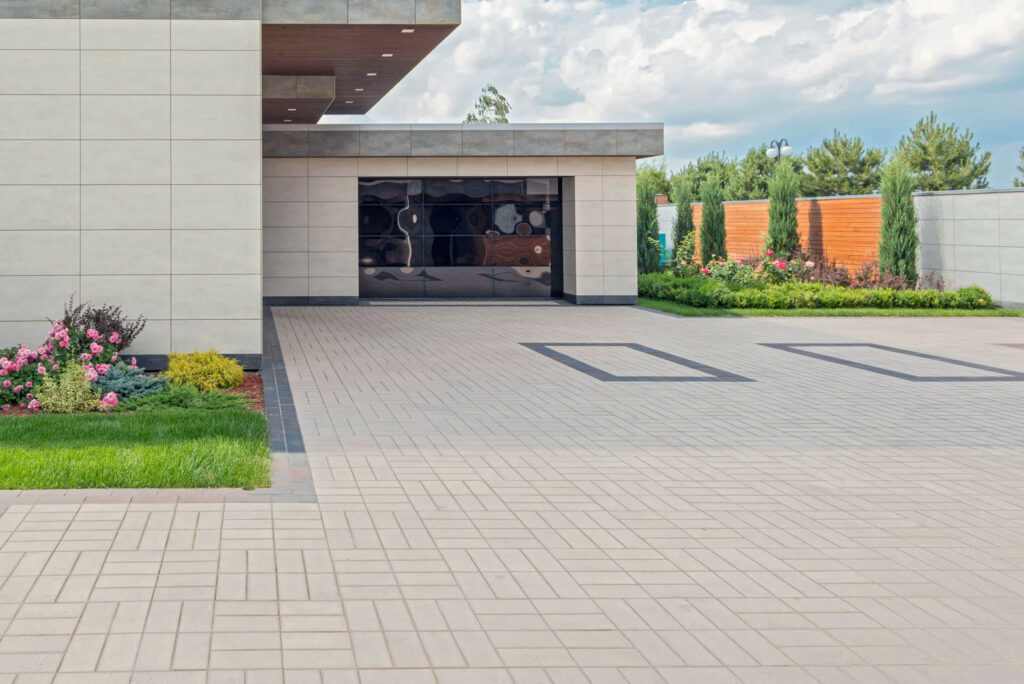 Grand Landscape Design